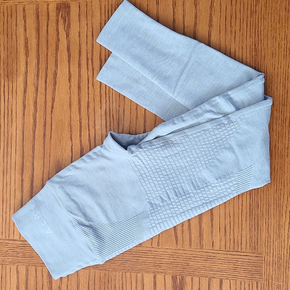 *SOLD* Alphate Halo Leggings - Picture 1 of 6